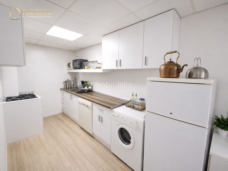 Foto b3f4aeee-d941-4d4c-be20-7a5ddd46f44a. Casa adossada amb aparcament piscina a Villamontes-Boqueres Sant Vicent del Raspeig