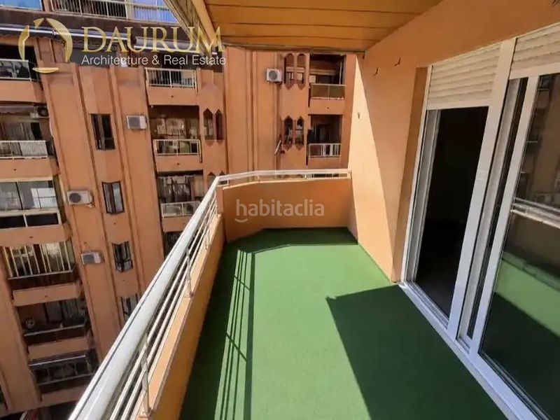 Foto d698b5b7-df4a-4113-992e-b4cbc3767271. Àtic a Centro Urbano Benidorm