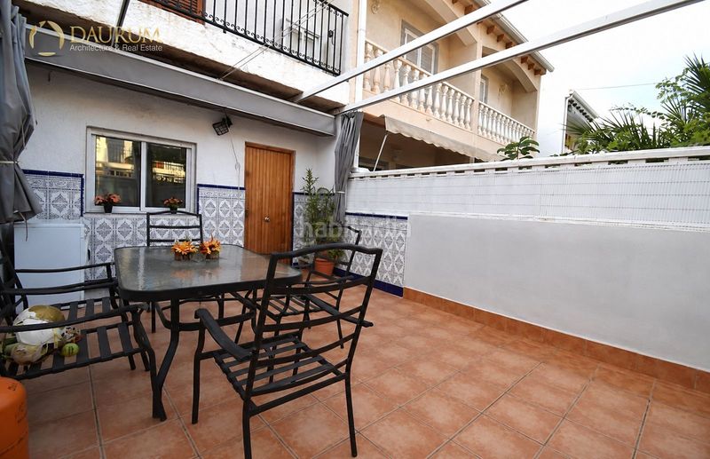 Foto 82103906-3da7-43a7-ac44-ee1877653494. Casa adossada amb calefacció aparcament piscina a Santa Pola