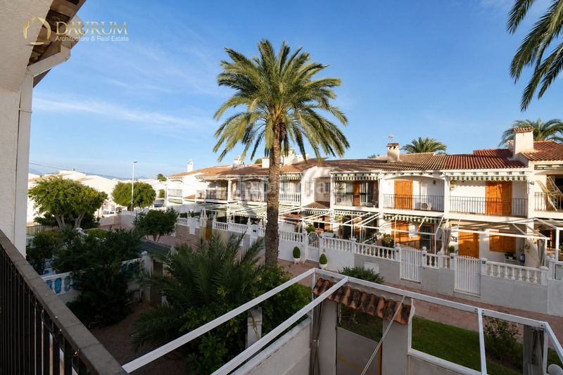 Foto a4be1e13-3cfd-401a-8751-389856d86145. Casa adossada amb calefacció aparcament piscina a Santa Pola