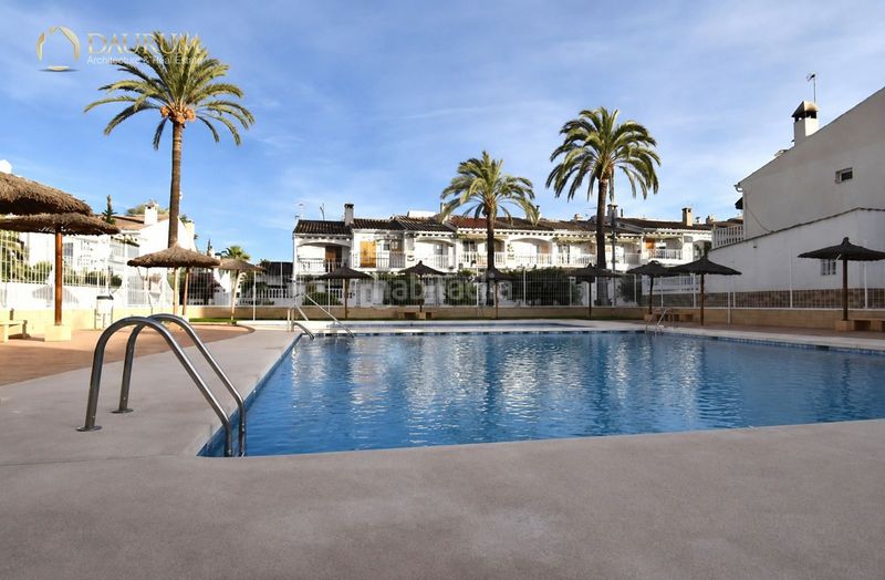 Foto b26eb769-5776-4617-ac92-1e8af5b10f6e. Casa adossada amb calefacció aparcament piscina a Santa Pola