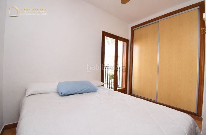 Foto f6d46186-f1f3-4532-9f8c-ca433ec8546c. Casa adossada amb calefacció aparcament piscina a Santa Pola