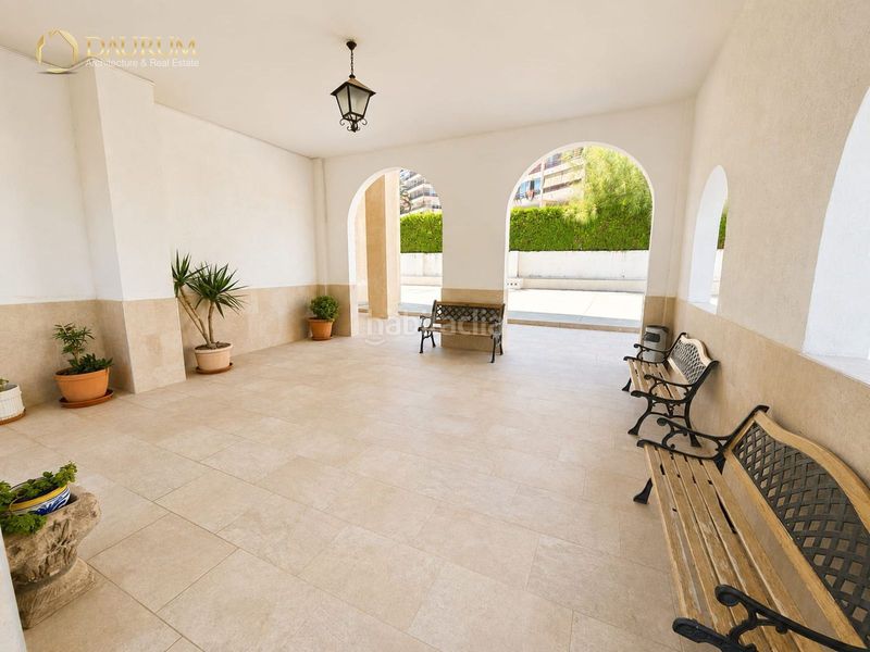 Foto c8b6e0c5-d9aa-4e88-ab88-f906c3e492c0. Dúplex amb aparcament piscina a Albufereta Alicante