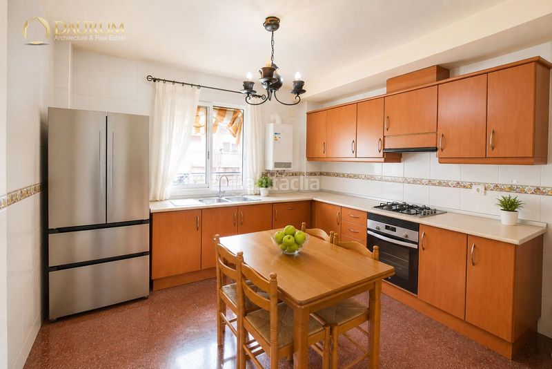Foto 281b5f82-dbfb-4f0a-8ff4-f51124c0b27d. Duplex avec parking dans Centro Mutxamel