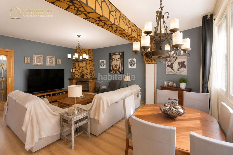 Foto e2be03d5-b414-48c3-a877-b16343bbdb79. Duplex avec parking dans Centro Mutxamel