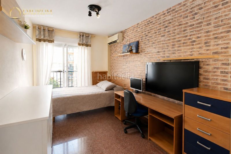 Foto f3e9b90c-2da0-4f17-bb54-fbe6119e9b84. Duplex avec parking dans Centro Mutxamel