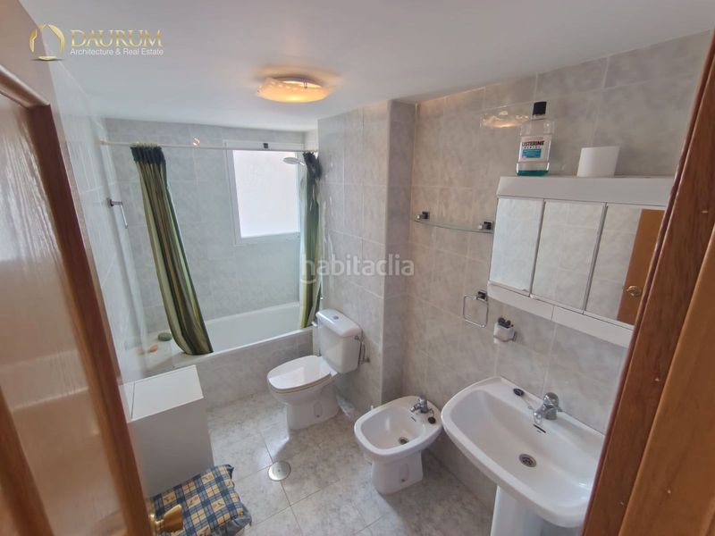 Foto d8aac393-0b86-44bc-b126-7a4c676a5054. Apartament amb calefacció aparcament piscina a Playa Poniente Benidorm