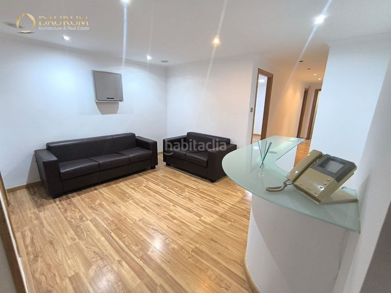 Foto b2e6b76f-d5f4-4d7a-851f-dfde21fe58b2. Office space in Pont Nou - Corazón de Jesús Elche / Elx