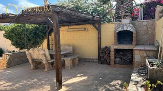 Casa  Urbanización valle dorado, busot. Estupenda casa adosada de 4 habitaciones en busot