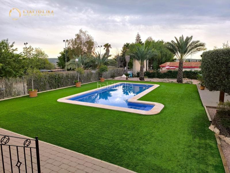 Foto 5f5cb364-fd2b-4dfb-bd3c-292696ab97b0. Xalet amb aparcament piscina a Valverde Elche / Elx