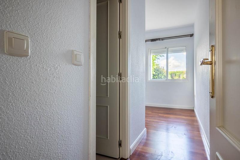Foto 0fca9669-8553-415c-a34b-50adf0d71625. Rent towny house with heating parking in Colegio Europa Espartinas