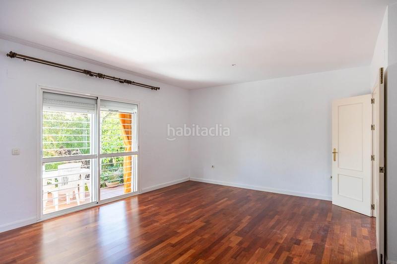 Foto 7e395a60-8fc0-484b-8ee3-10f8357a16ac. Rent towny house with heating parking in Colegio Europa Espartinas