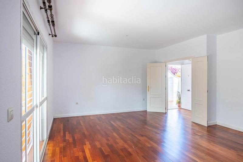 Foto 9d28208f-59b8-4a0a-95bf-43b55c260bd7. Rent towny house with heating parking in Colegio Europa Espartinas