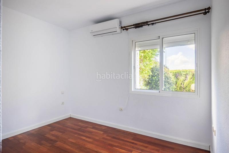 Foto a255556b-7438-4b85-a445-156916e69ef3. Rent towny house with heating parking in Colegio Europa Espartinas