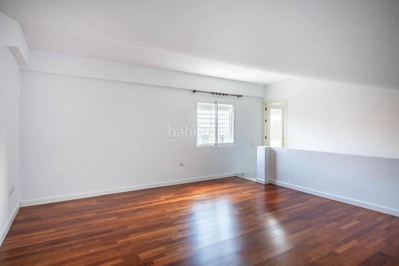 Foto a96aa76f-3ae5-4e50-9c67-cecef25bd483. Rent towny house with heating parking in Colegio Europa Espartinas