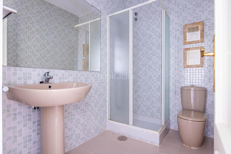 Foto c4dbd0b3-ee68-4312-8bbd-4ddb0a886d4a. Rent towny house with heating parking in Colegio Europa Espartinas