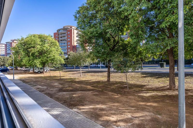 Foto 48c3b2ba-dab7-4e42-a273-710dac1f034b. Flat in calle calle de la rambla de almería in Bellavista Sevilla