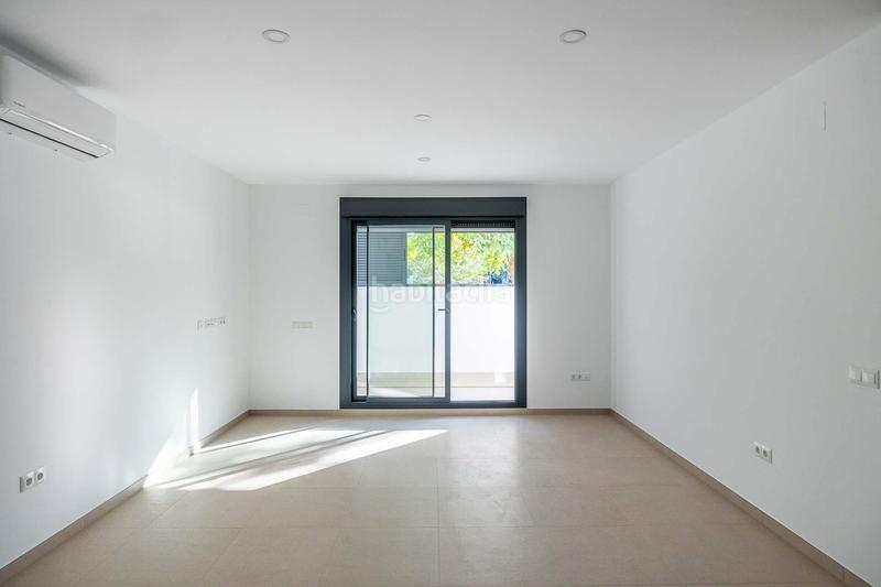 Foto 5e305c4c-f3ab-4554-9e8e-642478f89079. Flat in calle calle de la rambla de almería in Bellavista Sevilla