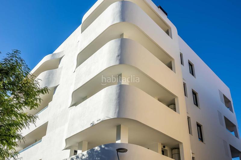 Foto 61d595bd-9307-4c3d-b2e0-d8adbbccf148. Flat in calle calle de la rambla de almería in Bellavista Sevilla