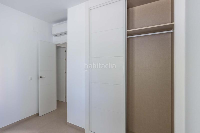 Foto 79b275fd-adb2-47d2-9f6d-db5479e4c74b. Flat in calle calle de la rambla de almería in Bellavista Sevilla