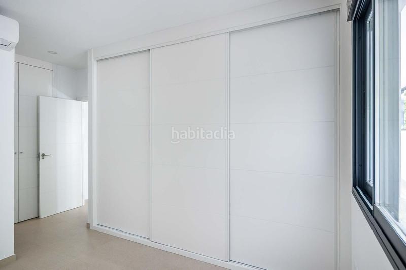 Foto 7cf31e94-3a8e-409e-8fcc-4f37235a6f26. Flat in calle calle de la rambla de almería in Bellavista Sevilla