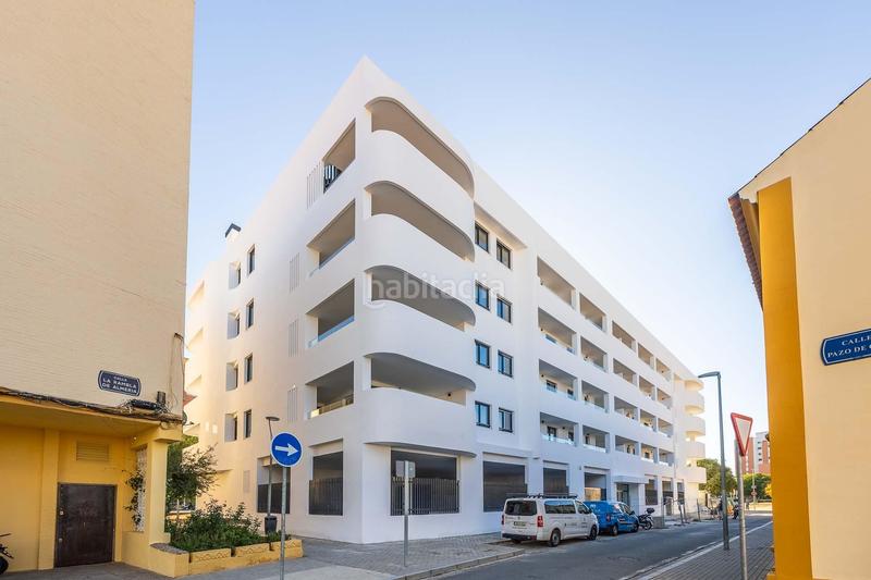 Foto ab4d406c-79c6-4d65-964a-63826987cfb8. Flat in calle calle de la rambla de almería in Bellavista Sevilla