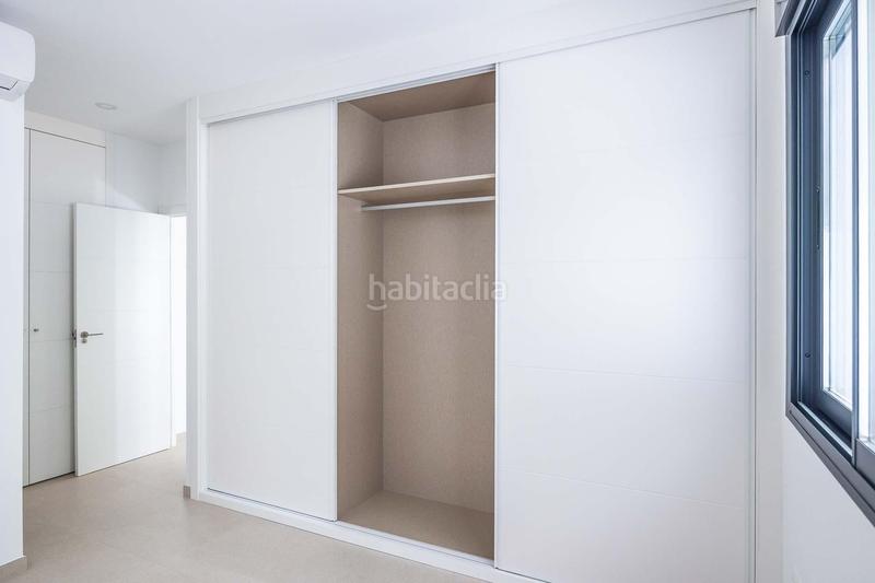 Foto b4ba649c-0cef-45d6-9ec6-4418e40088cd. Flat in calle calle de la rambla de almería in Bellavista Sevilla