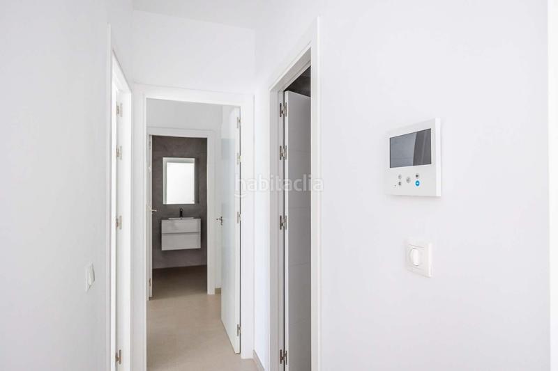 Foto cbf4e1af-ca5a-4ce2-ad4d-d83db4e95033. Flat in calle calle de la rambla de almería in Bellavista Sevilla