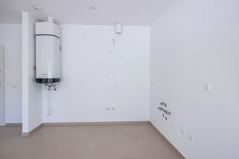 Foto e729acbc-1d2b-469d-bd7a-6b6e73eed33a. Flat in calle calle de la rambla de almería in Bellavista Sevilla