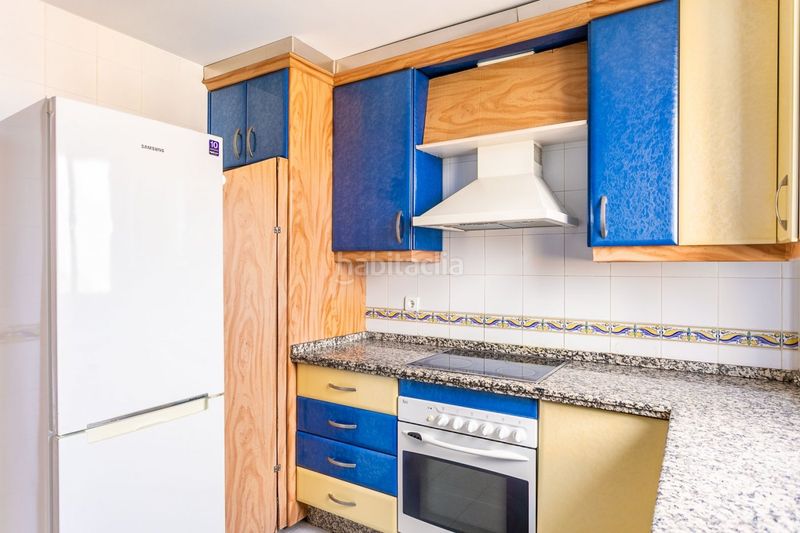Foto 8f1f86c2-2de4-4606-8318-3d36300f46d8. Location appartement dans Algaba (La)