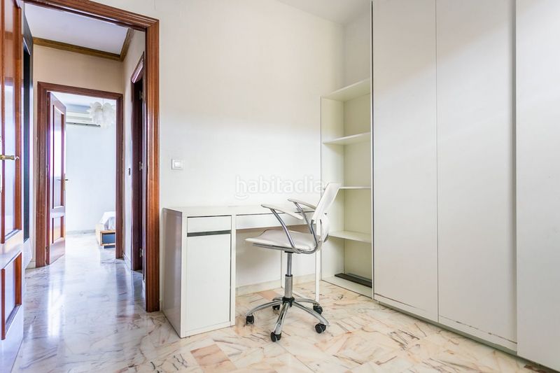 Foto 90c0f960-4e67-4834-8d9d-b6ce6fc083e0. Location appartement dans Algaba (La)