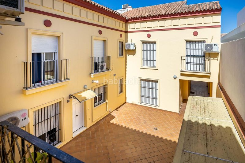 Foto 7907e625-14be-47e5-8320-dcf9a6fbd534. Casa amb aparcament a Castilleja de la Cuesta