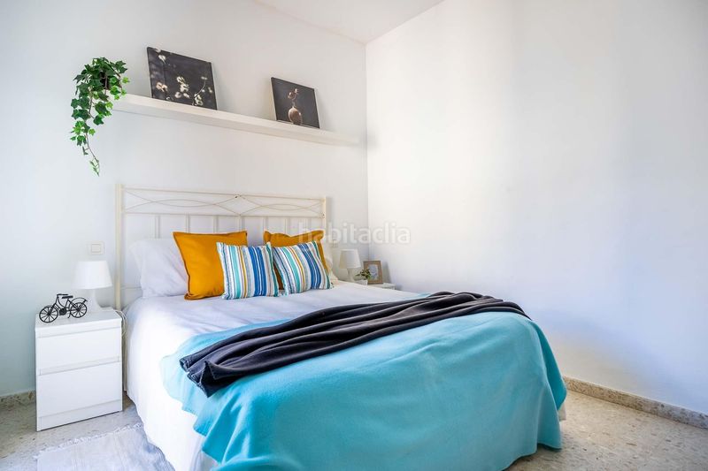 Foto d4d4dffa-d862-445c-8813-5cff7d7bf3bc. Casa amb aparcament a Castilleja de la Cuesta