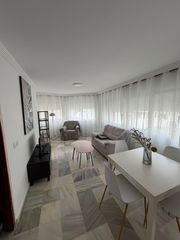 Location Appartement à Centro-San Felipe-Huerta Fava. ¡piso de 1 habitación en pleno centro!