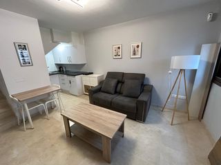 Zweistöckige Wohnung in Centro-San Felipe-Huerta Fava. Duplex a  5 minutos del centro