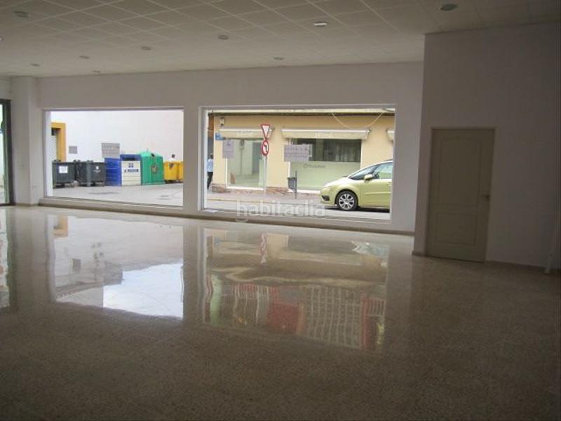 Foto f6a46137-1dfc-4bca-9dc9-1ea26ebf6e00. Location local commercial dans Centro-San Felipe-Huerta Fava Línea de la Concepción (La)