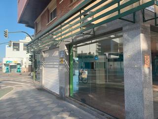 Lloguer Local Comercial en Avenida virgen del carmen 81. Local en el centro de algeciras