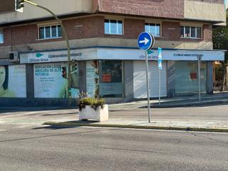 Local Comercial en Avenida Virgen del Carmen 81