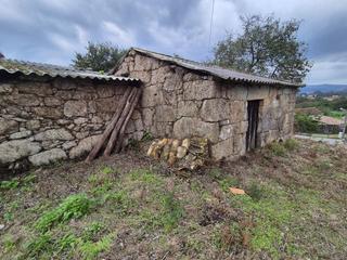 Casa a Camos. Casa de piedra para restaurar en camos