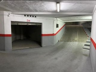 Car parking in Ibi. Plaza de garaje tabicada