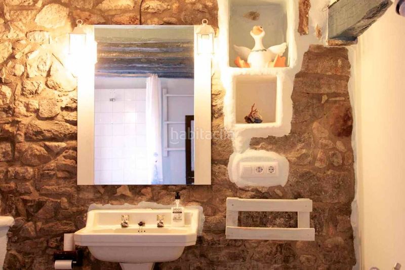 Foto 26ffaf67-5b99-4e8b-b212-8e09d58ed30c. Casa amb calefacció a Sales de Llierca