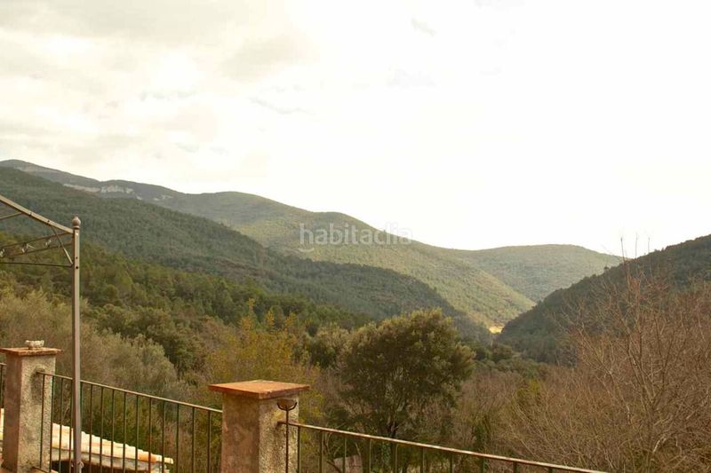 Foto 3b8d1484-695a-42c2-843c-810d761ef7fa. Casa amb calefacció a Sales de Llierca