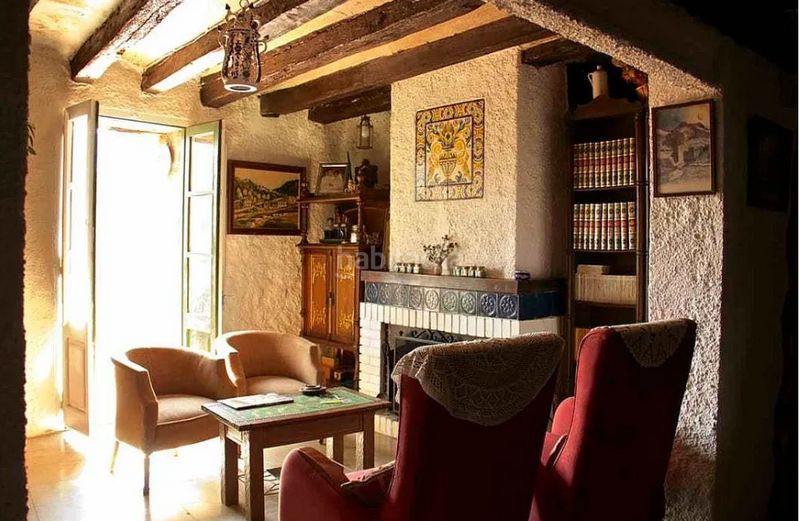 Foto e1b3d70c-edc8-4397-a1cb-f9d13bea633f. Casa amb calefacció a Sales de Llierca