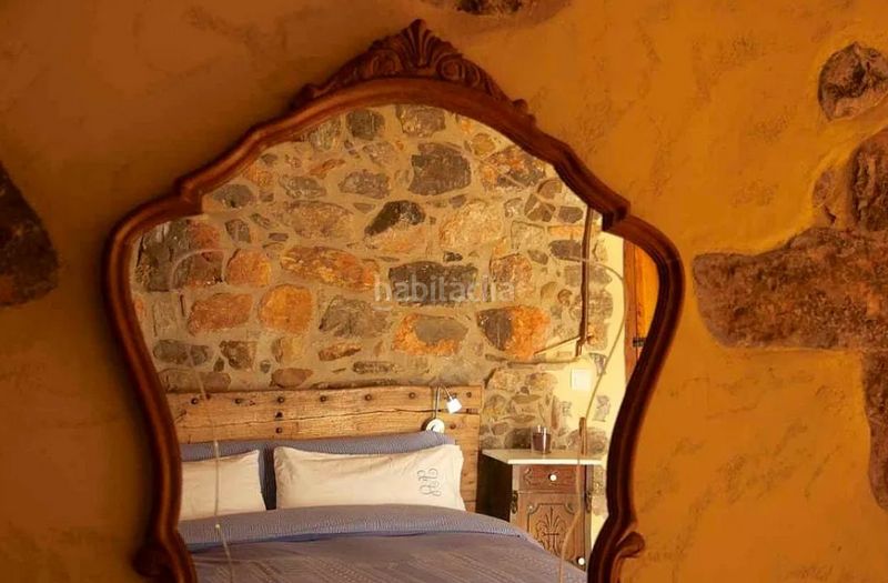 Foto ef772753-a382-4d3e-a7b0-d79ff63ebdba. Casa amb calefacció a Sales de Llierca