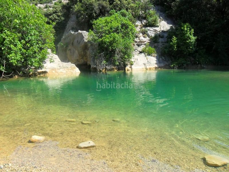 Foto f052cc4a-9f01-48e3-863f-7b0e0ed7c632. Casa amb calefacció a Sales de Llierca