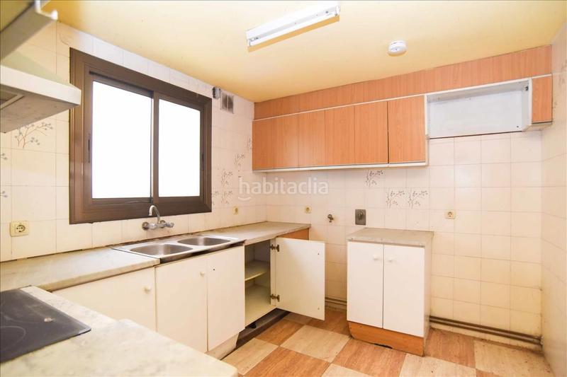 Foto f7b9b4a1-02fc-490f-a7d7-f85a6f608b35. Appartamento con riscaldamento in Els Pavos Blanes