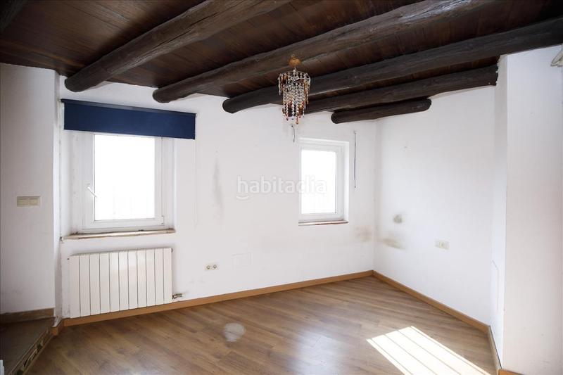 Foto 2b7f599f-6bd5-4447-9526-d9ca95ad630a. Casa adossada amb calefacció a Bisbal d´Empordà (La)