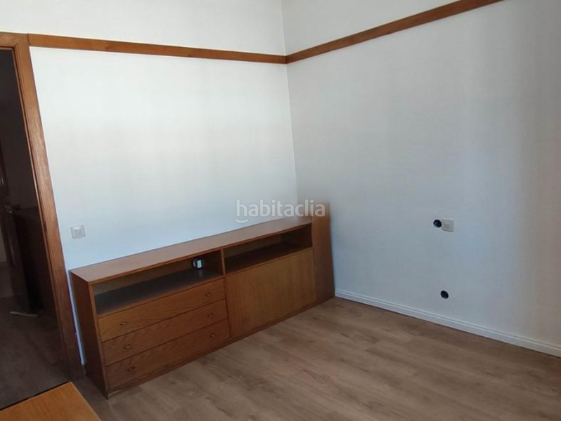 Foto 54ef998d-7dd6-46c8-91f6-5d46e4175b94. Etagenwohnung mit heizung in La Devesa Girona