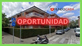 Autoparkplatz in La Devesa. Lote de 3 parkings grandes en la devesa, girona