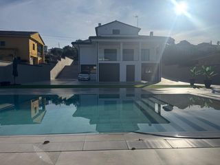 Casa en Residencial Park. Fantastica casa con piscina a la venta en ma�anet de la selva